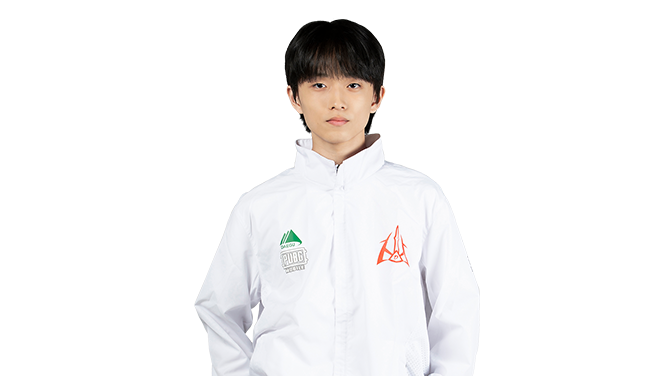 김정완
